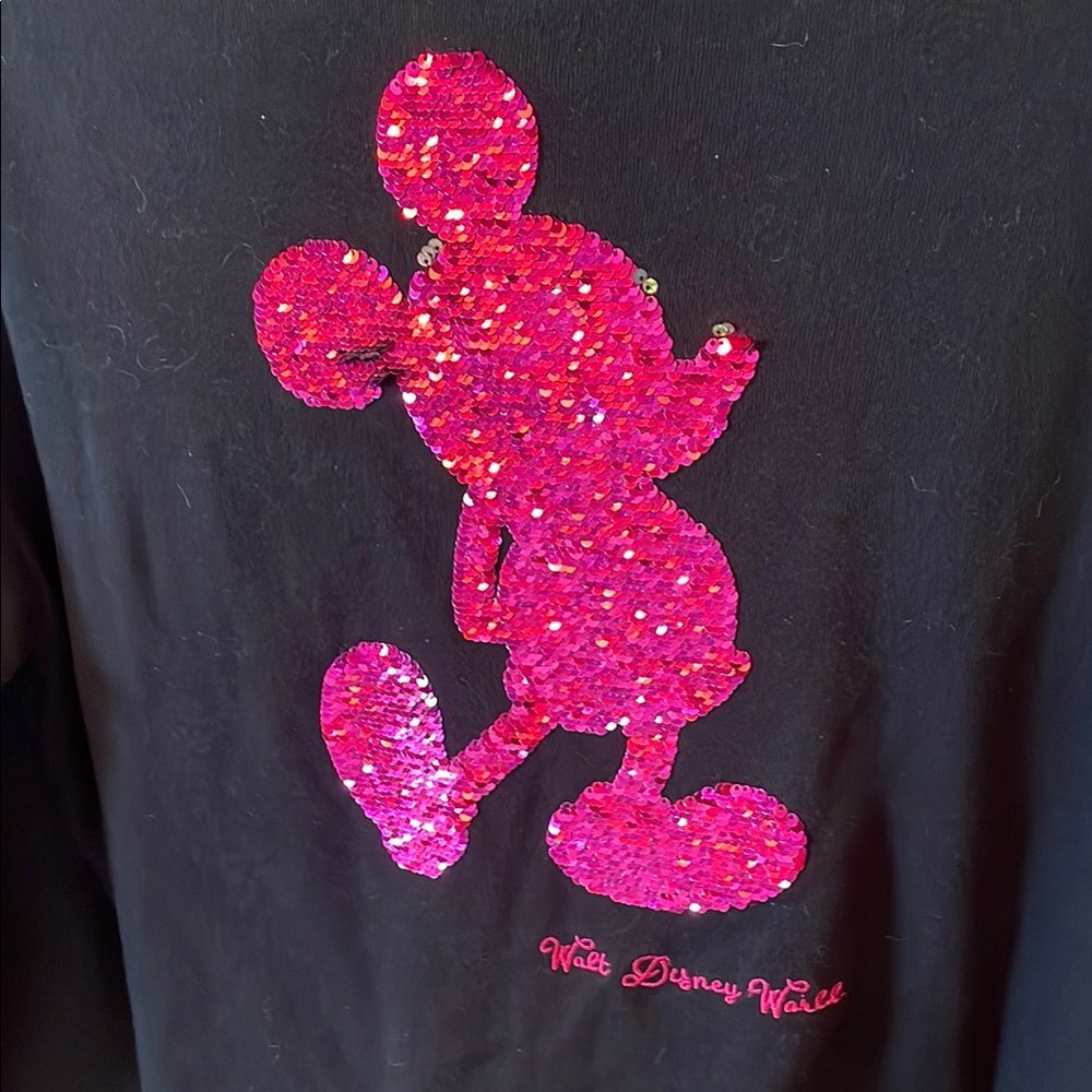 Disney Oversized Sequined Black and Pink sequined sweatshirt XS
Not faded - Picture 2 of 8